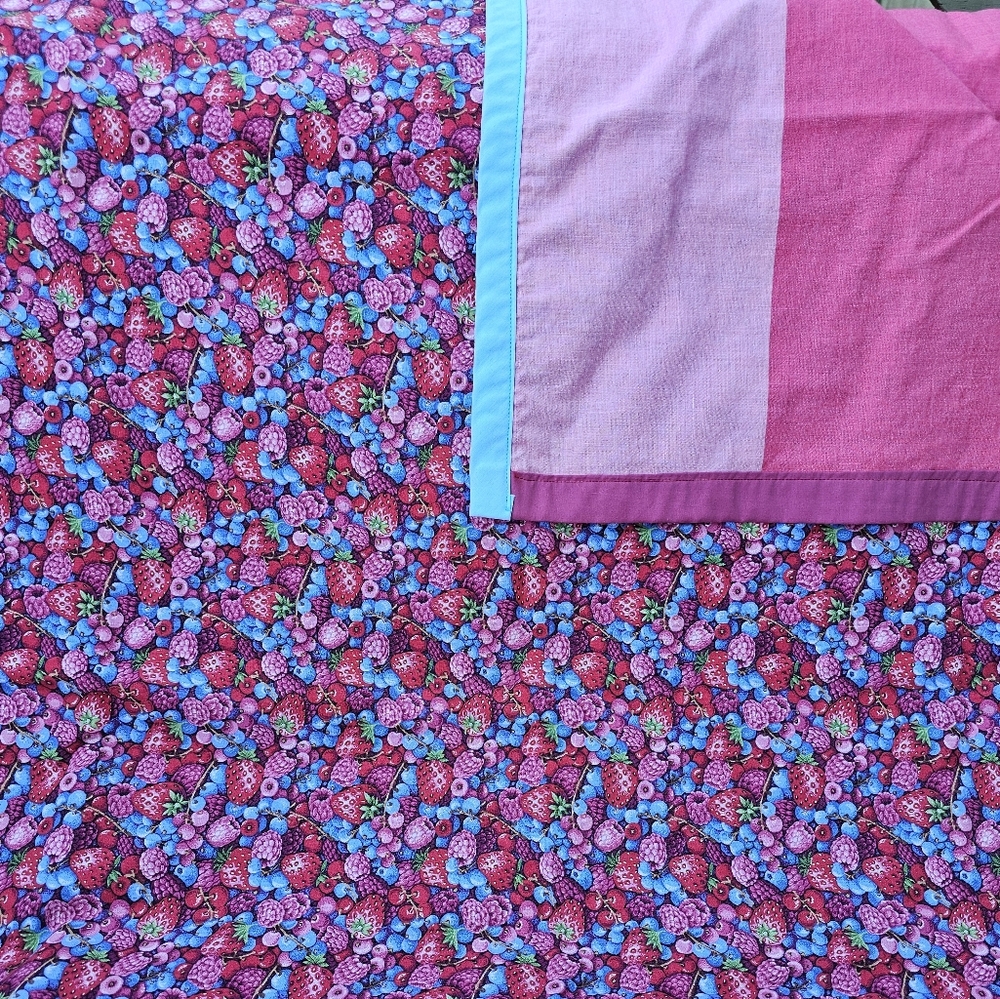 Berry Picnic Blanket
